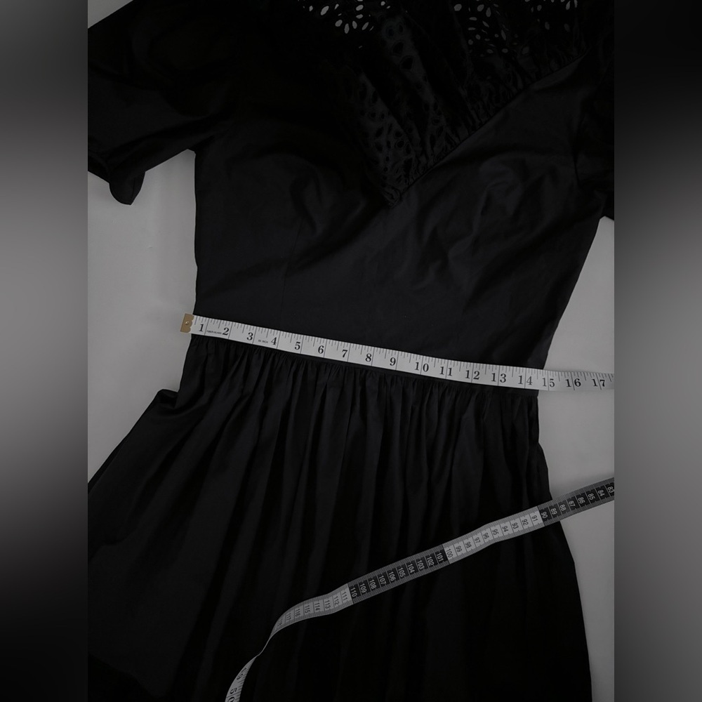 $2K Michael Kors Collection COTTON POPLIN PUFF-SLEEVE EYELET DRESS IN BLACK 6 - Picture 8 of 12